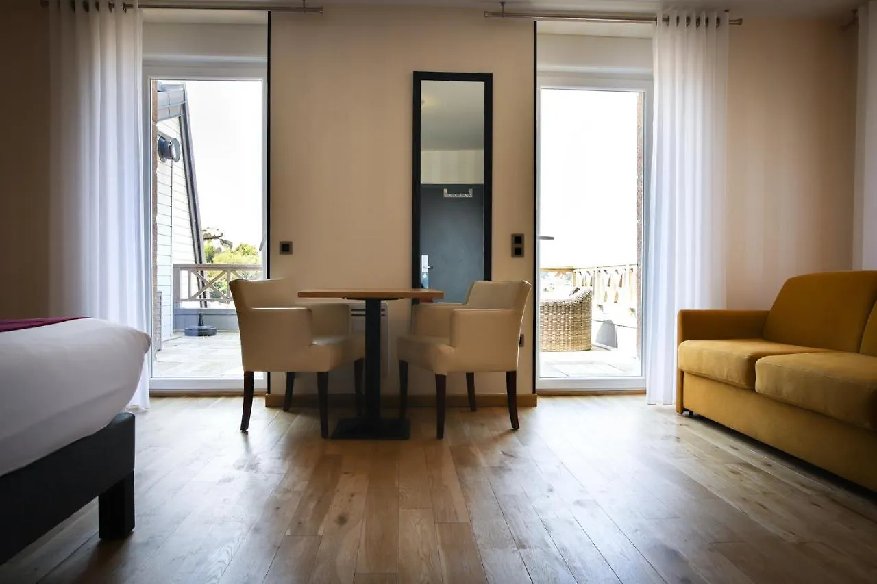 Logis Hotel Saint Guirec Et De La Plage Perros-Guirec