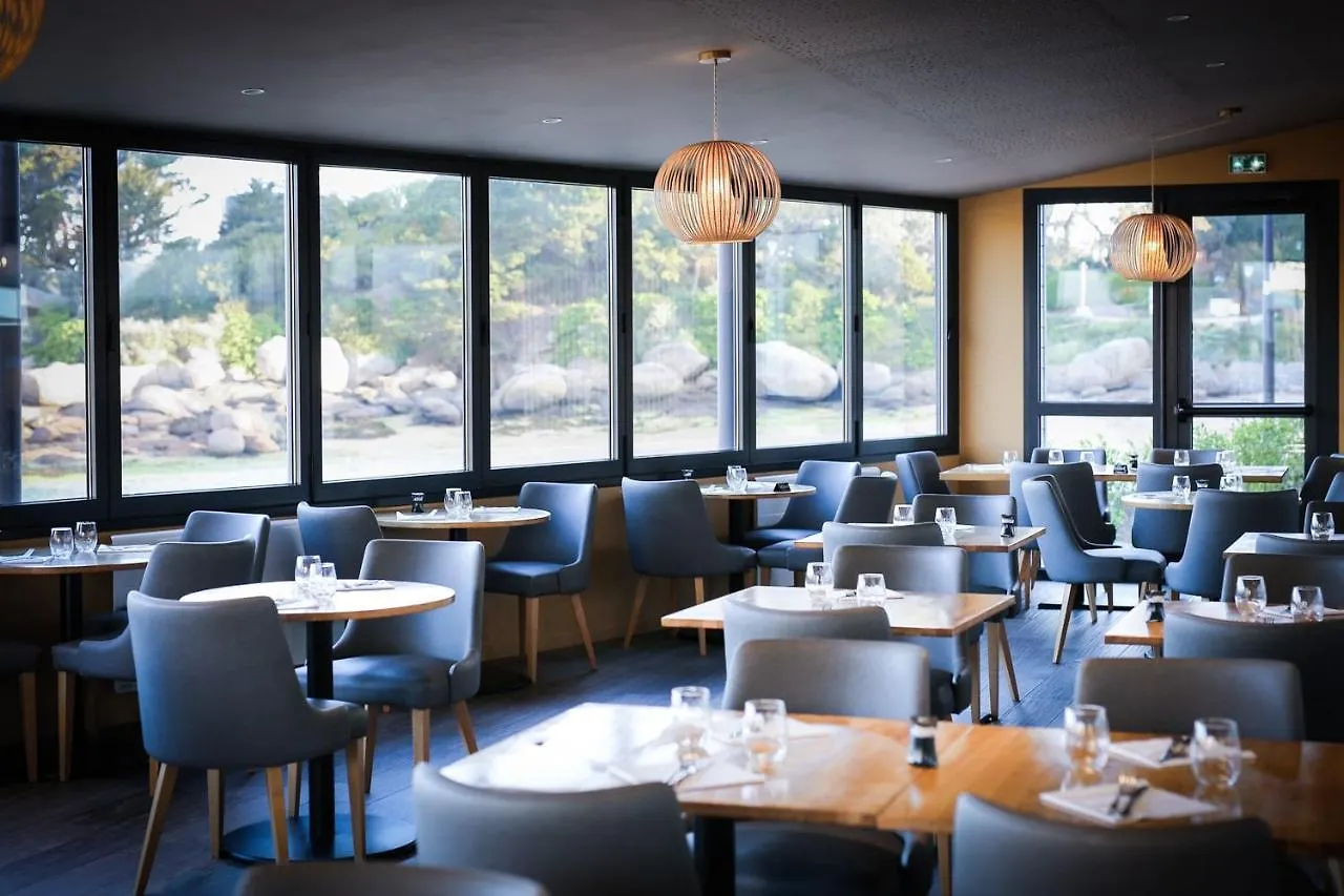 Logis Hotel Saint Guirec Et De La Plage Perros-Guirec