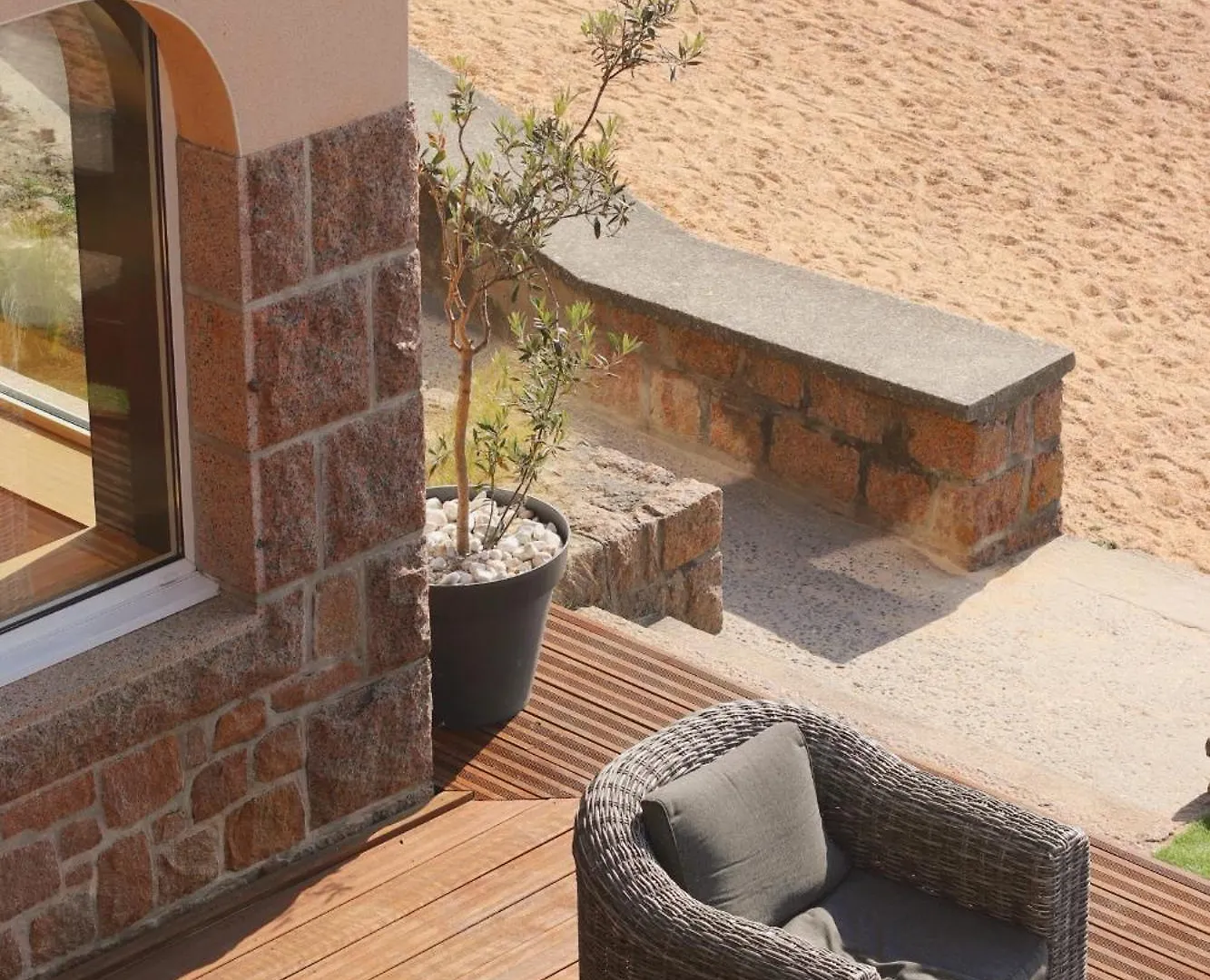 **  Logis Hotel Saint Guirec Et De La Plage Perros-Guirec France