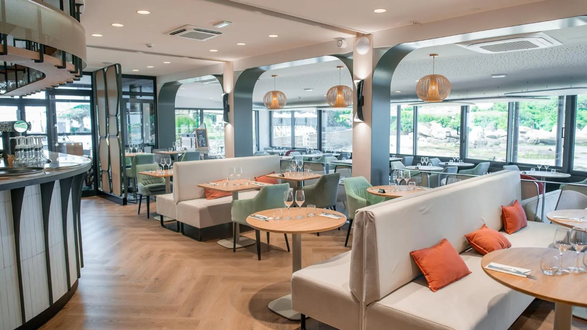 Logis Hotel Saint Guirec Et De La Plage Perros-Guirec